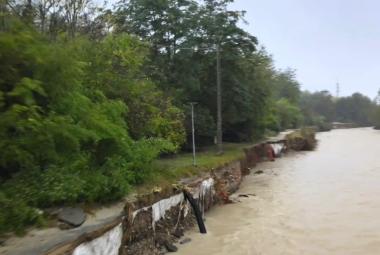 A Rastignano la pista ciclabile non esiste più