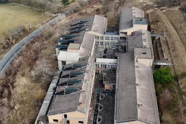 La grande struttura di Madonna dei Boschi abbandonata da 40 anni