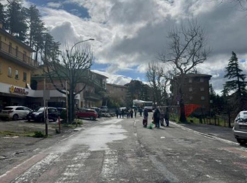 Questo è il mercato di domenica scorsa a Loiano. Quali iniziative si stanno mettendo in campo per sostenere e rilanciare il commercio locale?